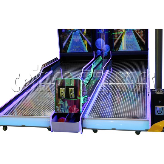 Fantasy Forest Bowling Ticket Redemption Arcade Machine - lanes