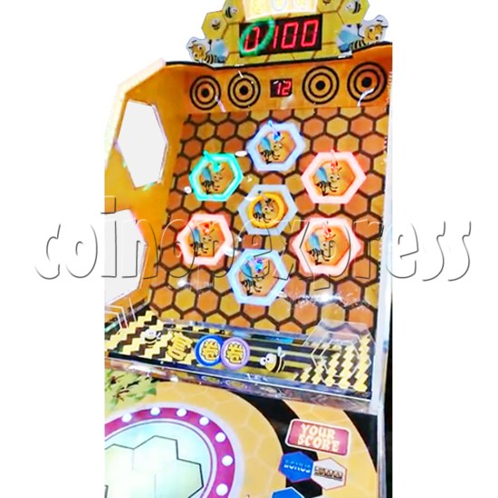 Hoopla Bee Ticket Redemption Arcade Machine - Playfield