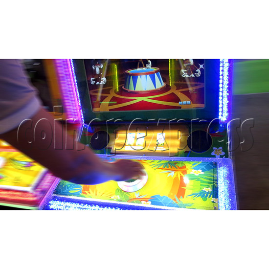 Monkey Swings Ticket Redemption Arcade Machine - play view 2