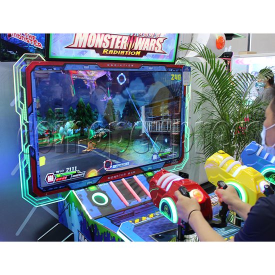 Monster Wars Radiation Simulative Shooting Game Machine play view 2