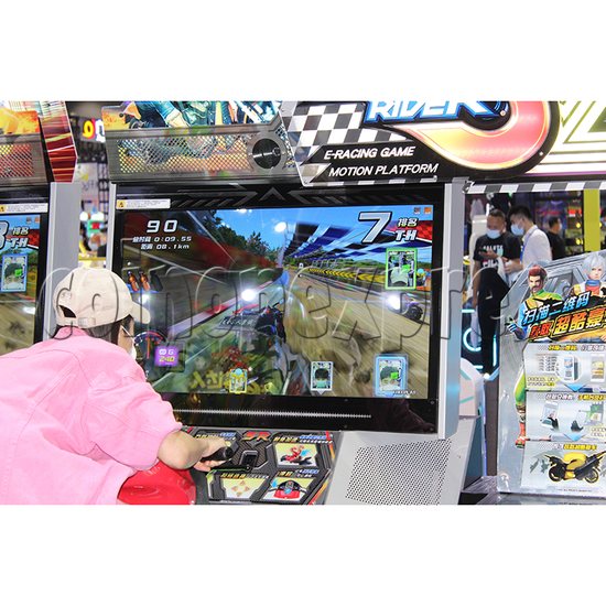 Speed Rider 3 DX Motorcycle Racing Machine screen display 2