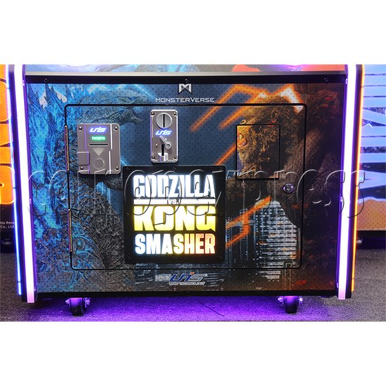 Godzilla vs. Kong Smasher Hammer Machine (4 Players) front door