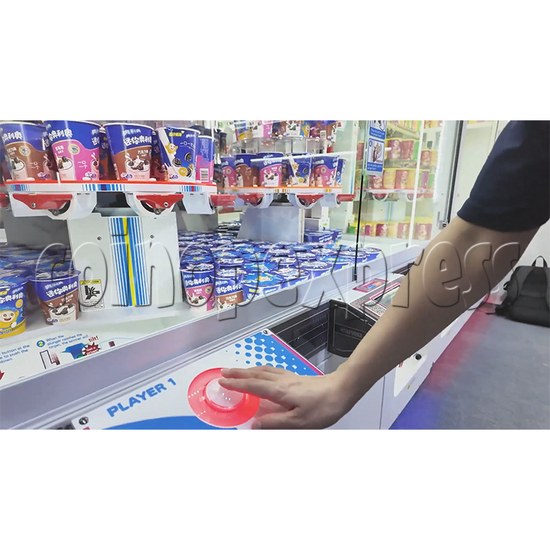 Getter Spin Prize Arcade Machine play button